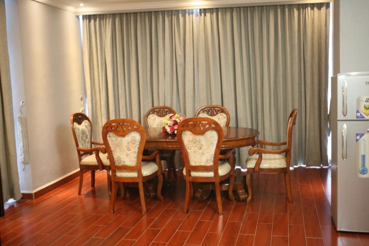 Yadonay Hotel Addis Abeba Buitenkant foto