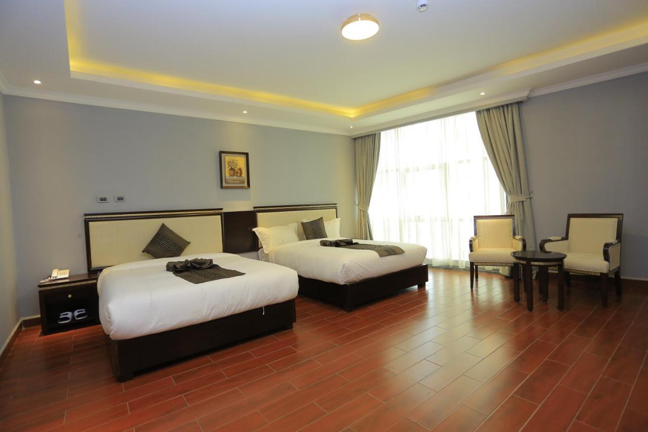 Yadonay Hotel Addis Abeba Buitenkant foto